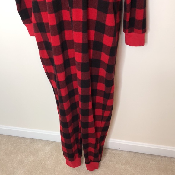 Women’s Gap Maternity Hooded Flannel Onesie - Picture 3 of 6